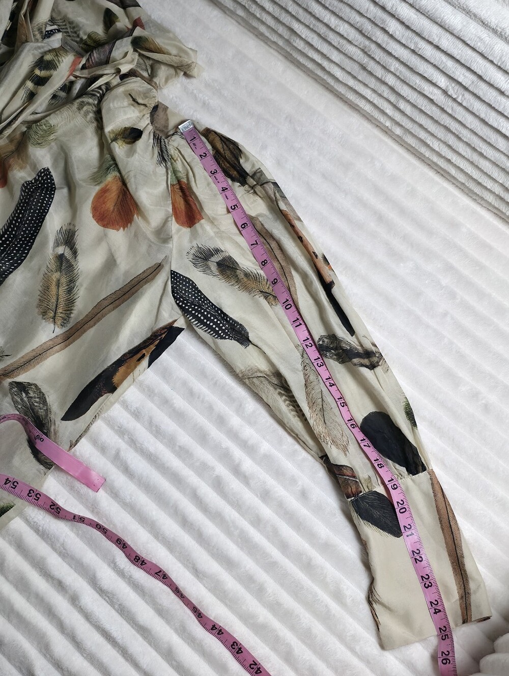 Banana Republic Harper Cotton-Silk Blouse, Size Small, Neutral, Feather Print - Picture 13 of 13